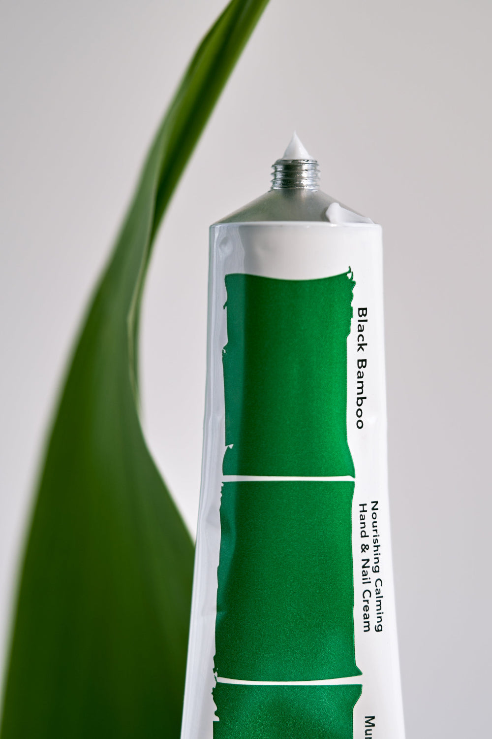 haruharuwonder Black Bamboo Nourishing Calming Hand & Nail Cream 50ml