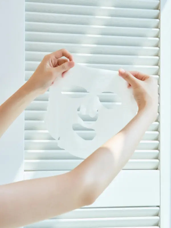 SKIN1004 Madagascar Centella Tone Brightening Glow Mask 25ml-4