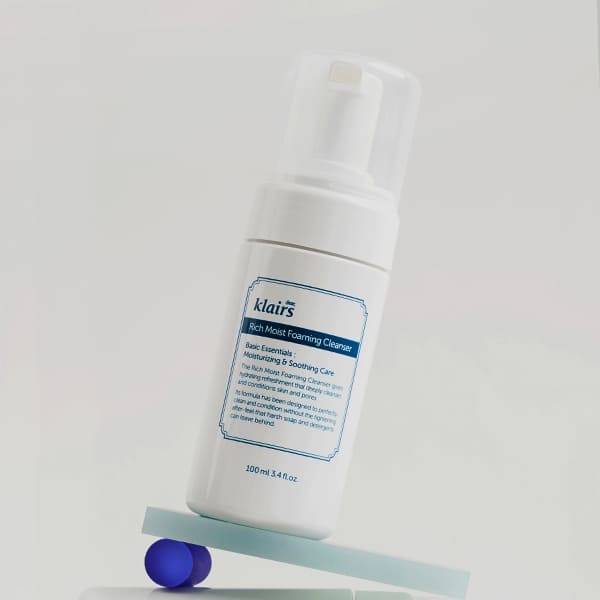 Dear Klairs Rich Moist Foaming Cleanser 100 mL