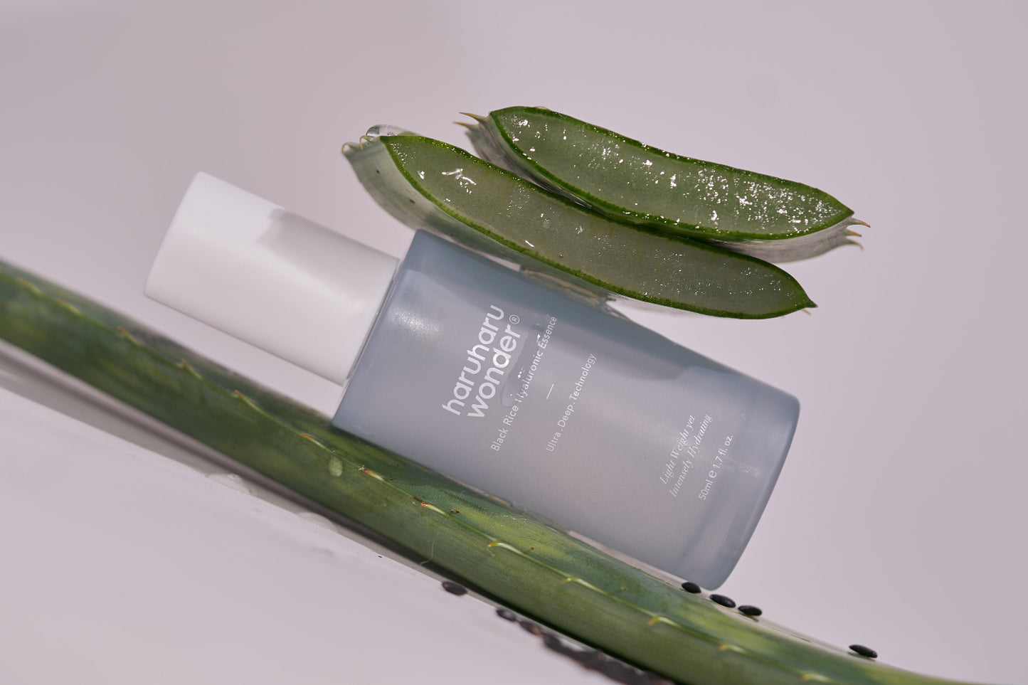 Haruharuwonder Black Rice Hyaluronic Essence 50ml