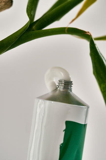 haruharuwonder Black Bamboo Nourishing Calming Hand & Nail Cream 50ml