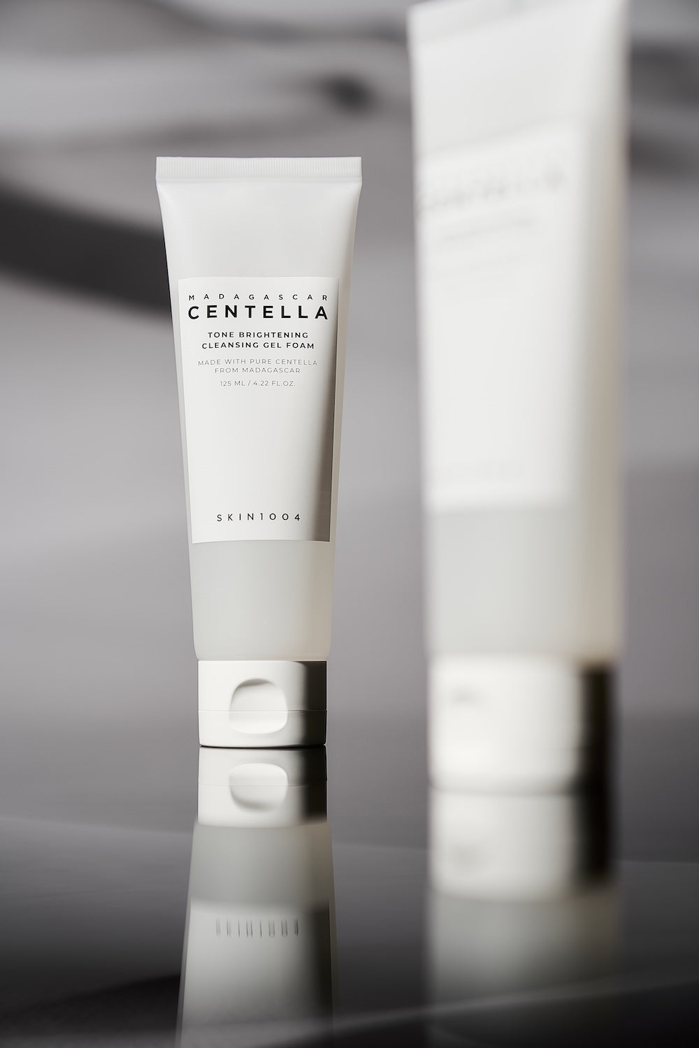 Skin1004 Madagascar Centella Tone Brightening Cleansing Gel Foam 125ml