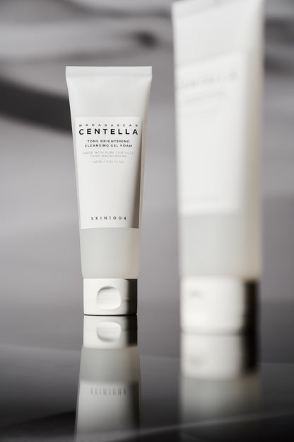 Skin1004 Madagascar Centella Tone Brightening Cleansing Gel Foam 125ml