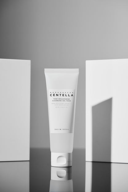Skin1004 Madagascar Centella Tone Brightening Cleansing Gel Foam 125ml