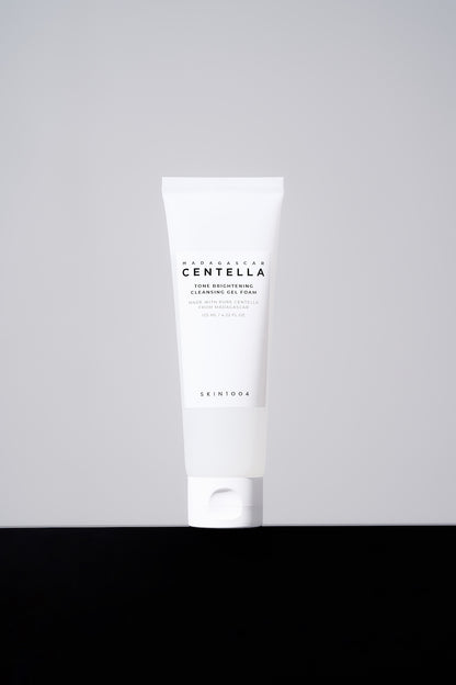 Skin1004 Madagascar Centella Tone Brightening Cleansing Gel Foam 125ml