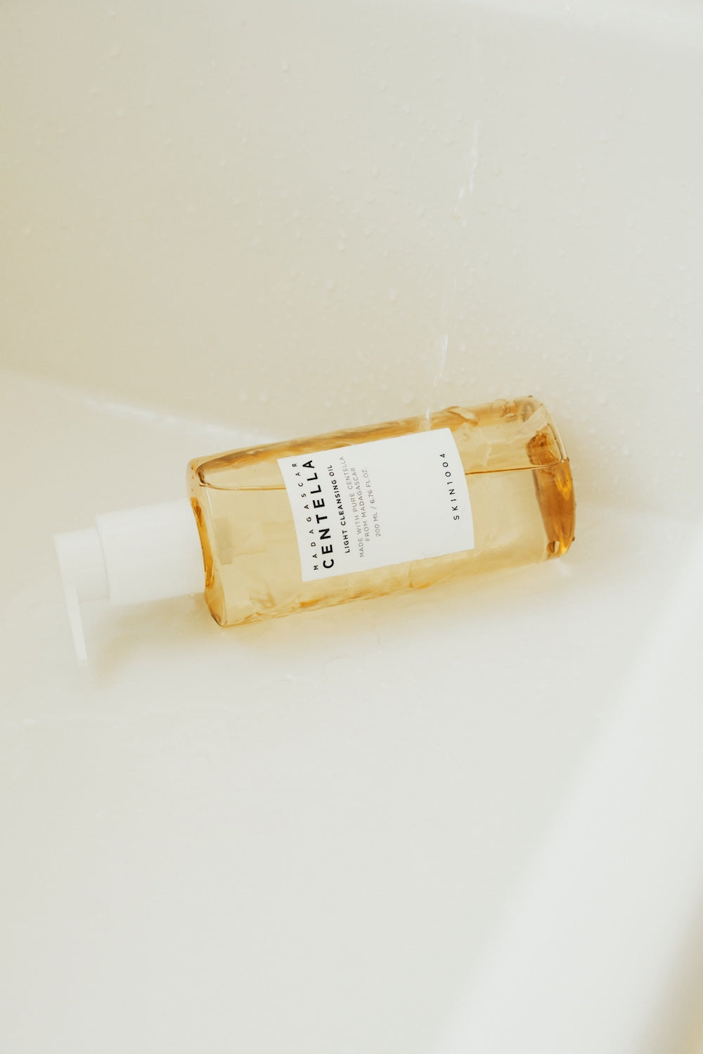 Skin1004 Madagascar Centella Light Cleansing Oil 200ml