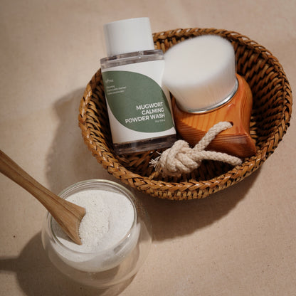 Isntree Mugwort Calming Powder Wash 15g