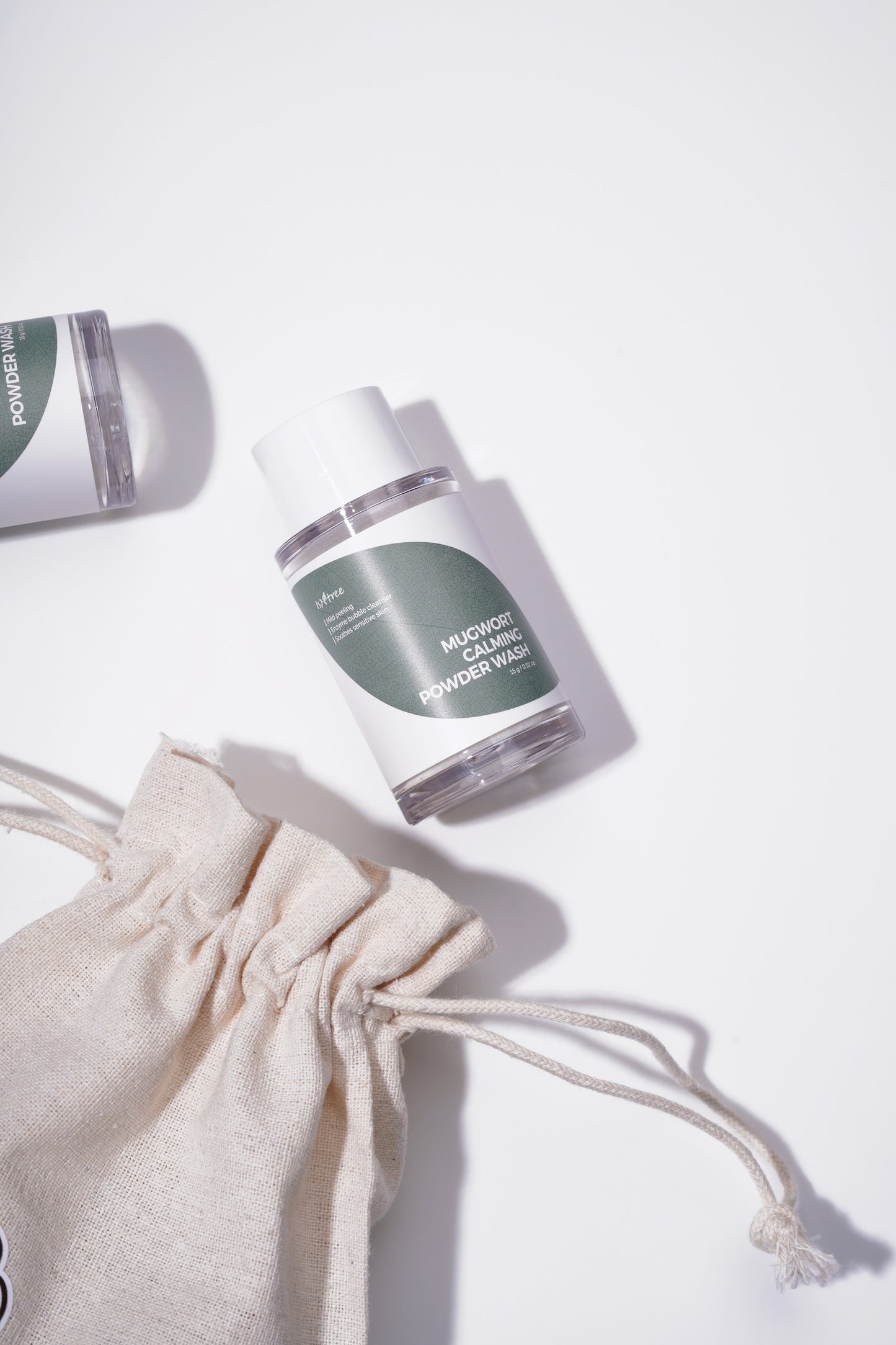 Isntree Mugwort Calming Powder Wash 15g