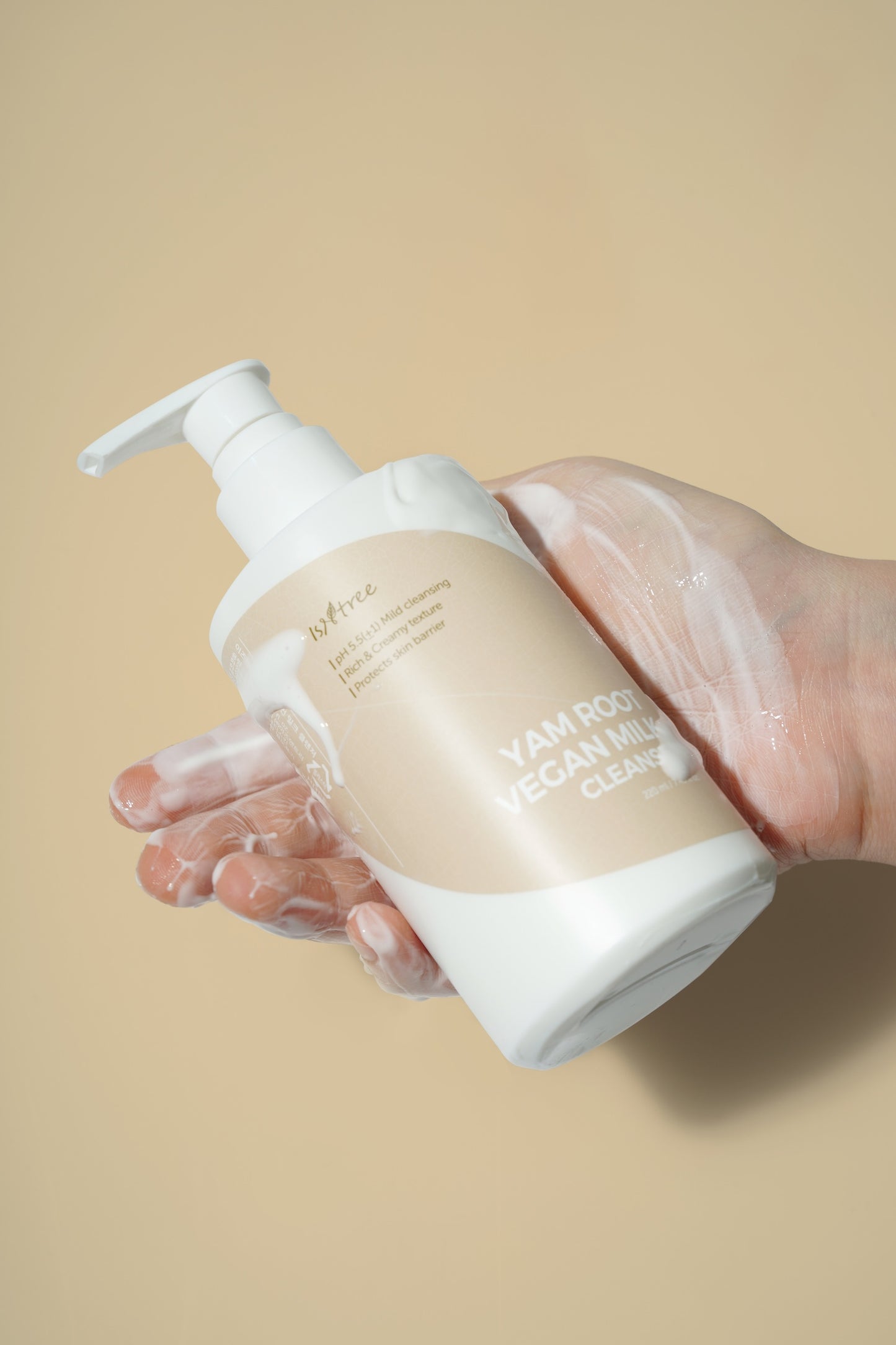 Isntree Yam Root Vegan Milk Cleanser 220ml