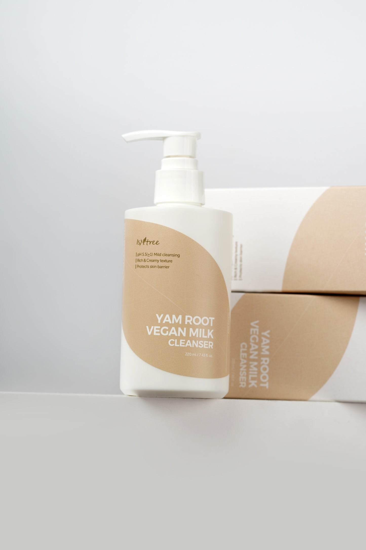 Isntree Yam Root Vegan Milk Cleanser 220ml